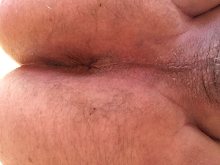 Free porn pics of my hole for you 2 of 2 pics