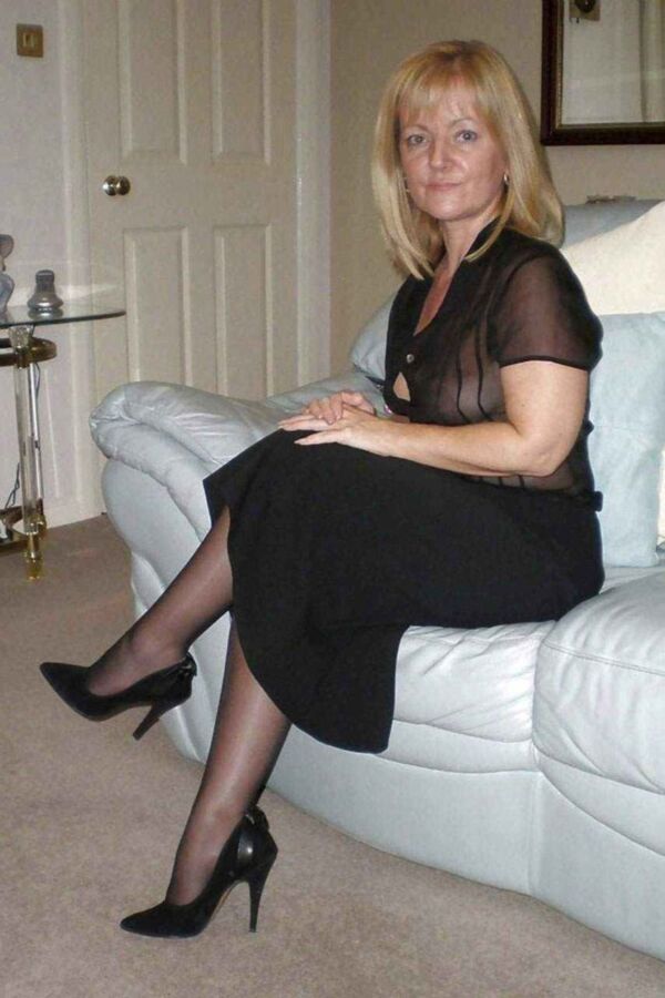 Beautiful nude matures posing