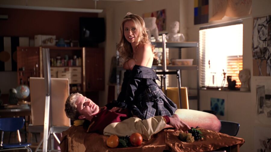 Free porn pics of Buffy the Vampire Slayer fakes 5 of 6 pics