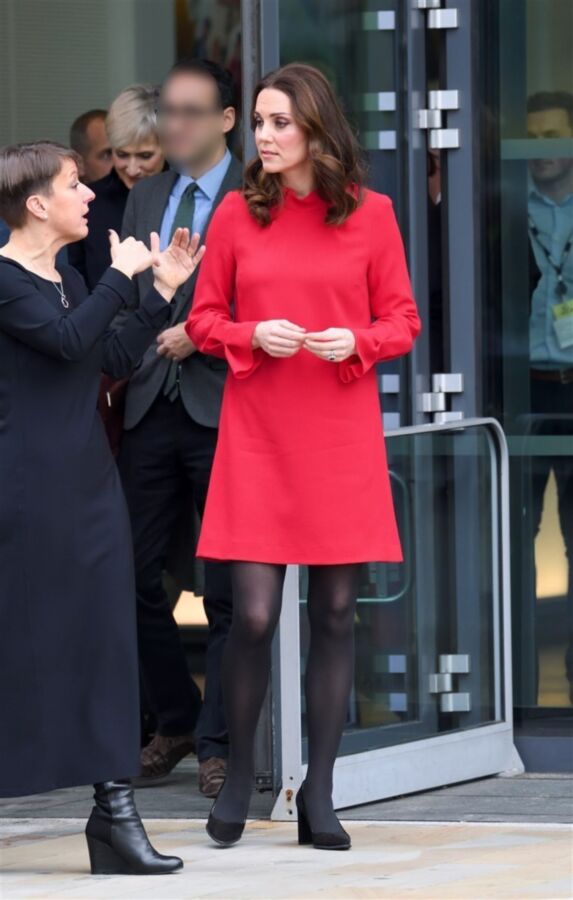 Free porn pics of Duchess of Cambridge - Pregnant in Opaque Pantyhose 5 of 7 pics