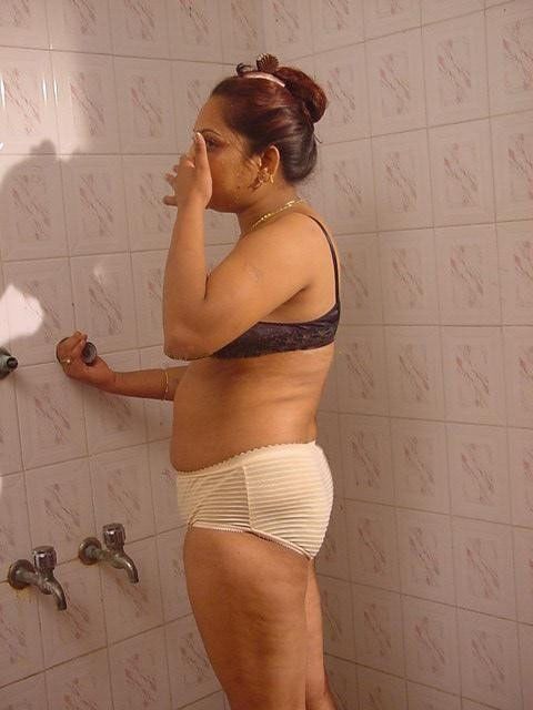 Free porn pics of Mallu Sindhu Aunty Bathing Series 2 of 54 pics