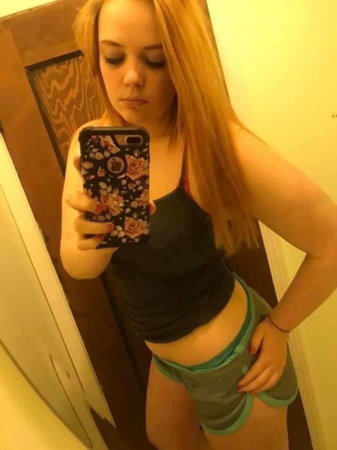 Free porn pics of Amateur White Trash Teen Mom 7 of 12 pics