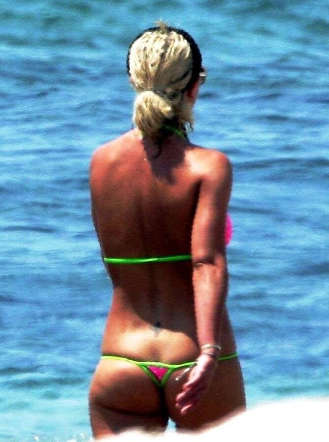 Free porn pics of NOTHING BUT BRITTNEY SPEARS SWEET ASS 5 of 39 pics