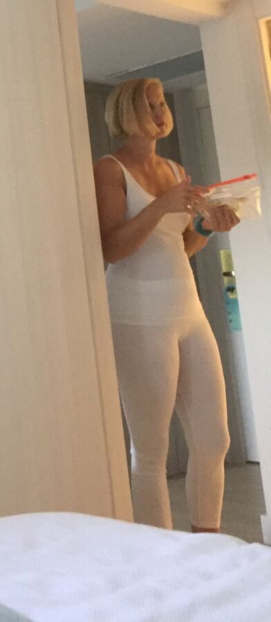 Free porn pics of My Susi with white leggins!!! 9 of 18 pics