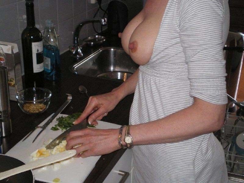 Free porn pics of amateurs in the kitchen 11 of 22 pics