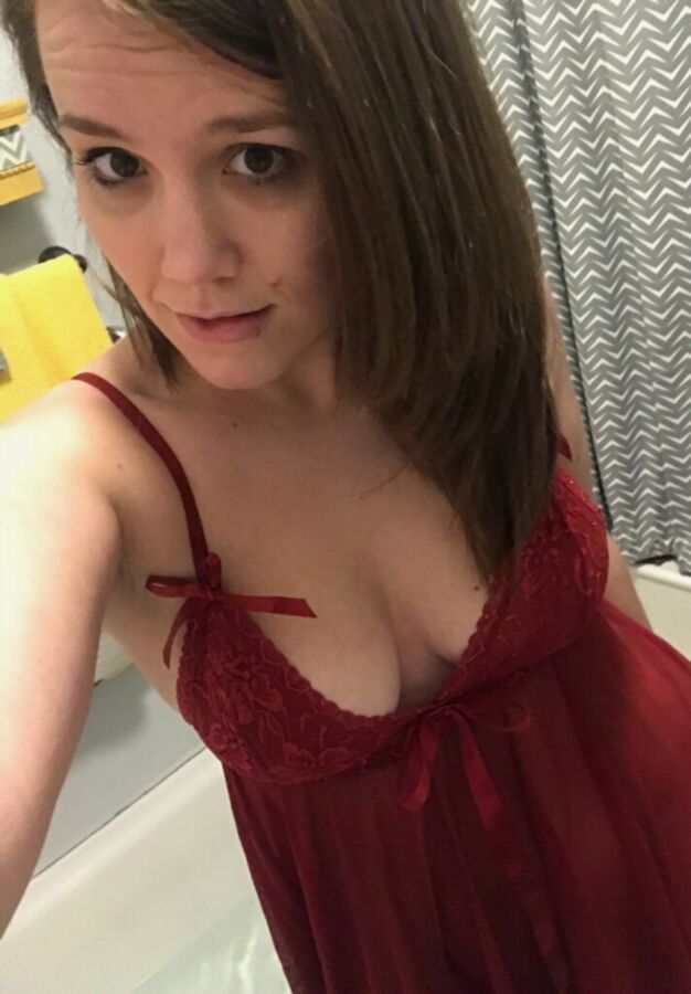 Free porn pics of Cute College Girl For Comments 7 of 10 pics