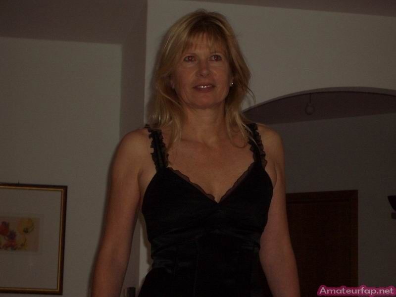 Free porn pics of Hot GILF Mary Is Horny And Waiting 23 of 37 pics