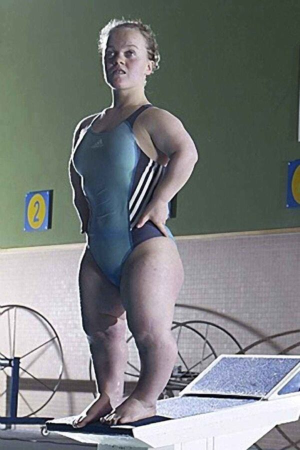 Free porn pics of Ellie Simmonds 21 of 41 pics