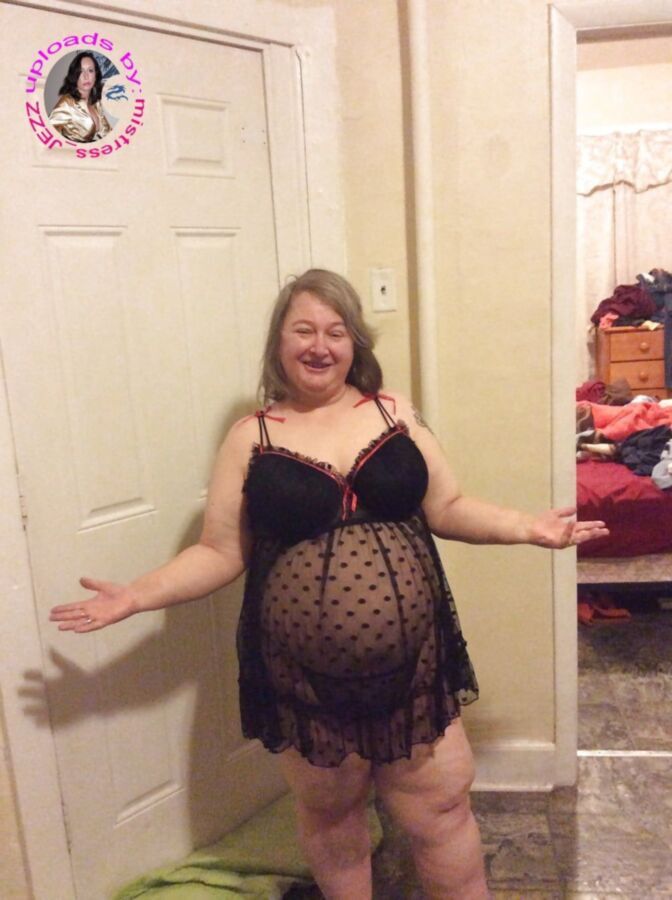 Free porn pics of cuckold fattie Terry 21 of 25 pics