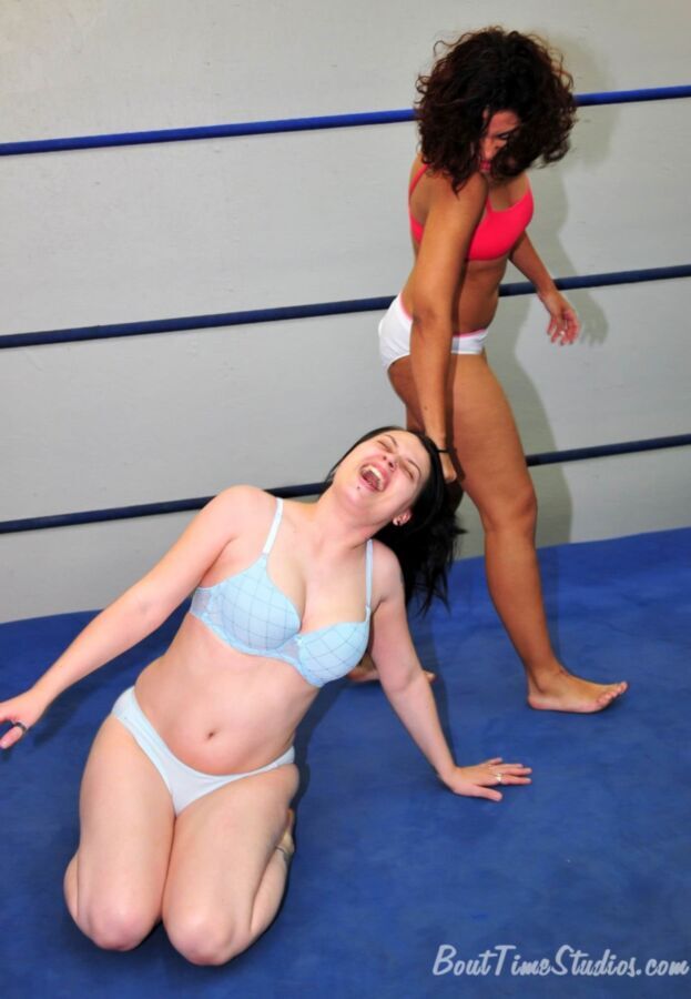 Free porn pics of wrestling 9 of 100 pics