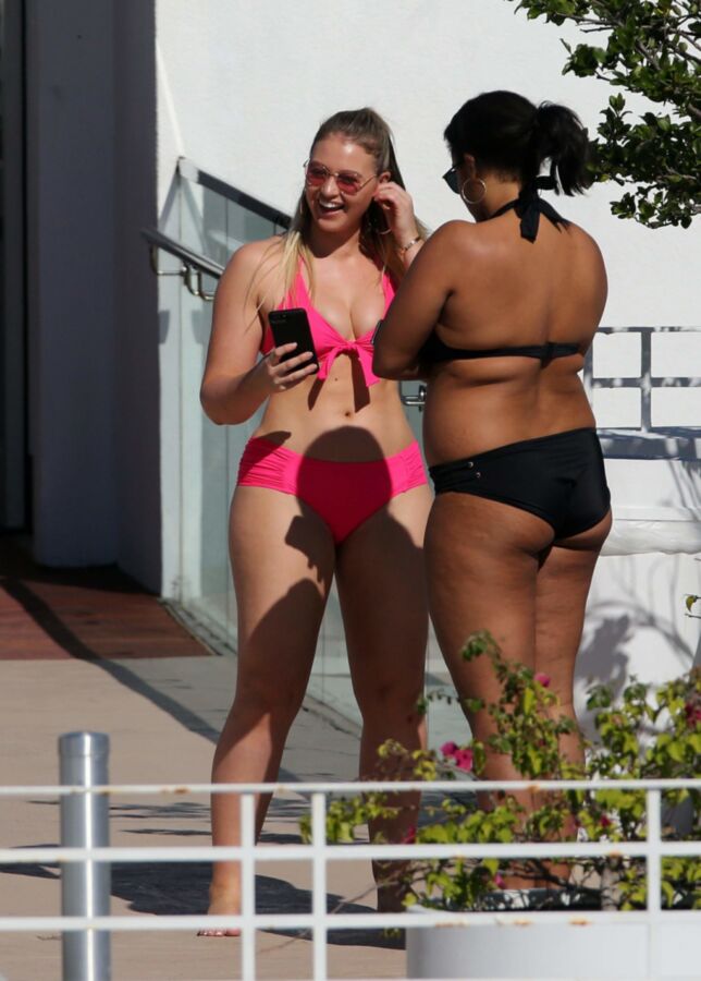 Free porn pics of Iskra Lawrence - Voluptuous English Model Sexy in Pink Bikini 8 of 46 pics