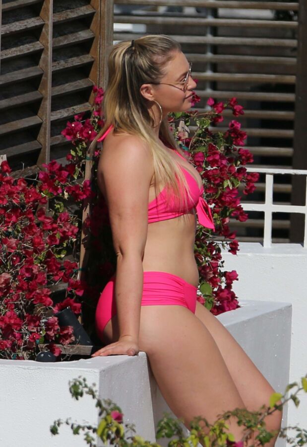 Free porn pics of Iskra Lawrence - Voluptuous English Model Sexy in Pink Bikini 20 of 46 pics