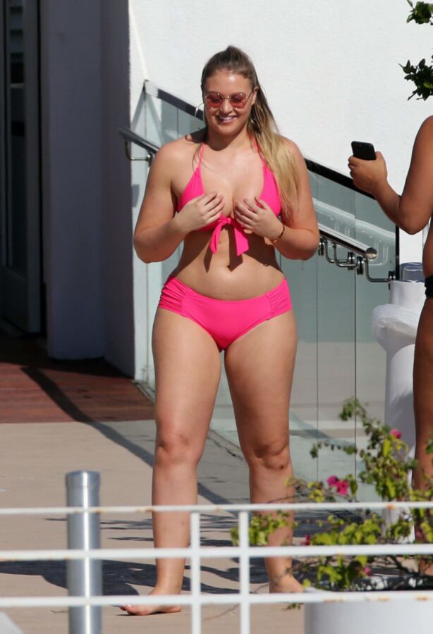 Free porn pics of Iskra Lawrence - Voluptuous English Model Sexy in Pink Bikini 11 of 46 pics