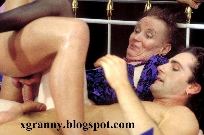 Free porn pics of Granny double penetration 13 of 15 pics