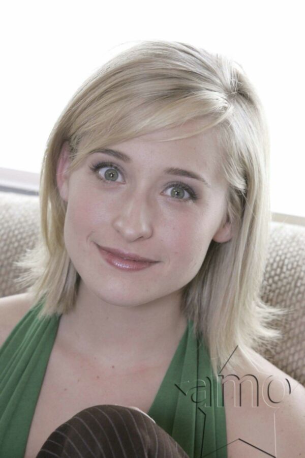 Free porn pics of Allison Mack - Sex Cult Mistress 21 of 133 pics