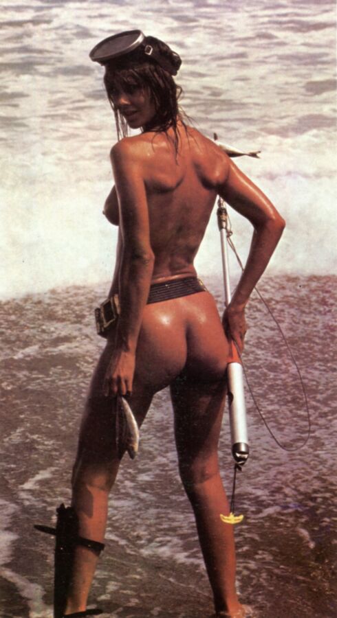 Free porn pics of Tanned vintage scuba diver girl 1 of 8 pics