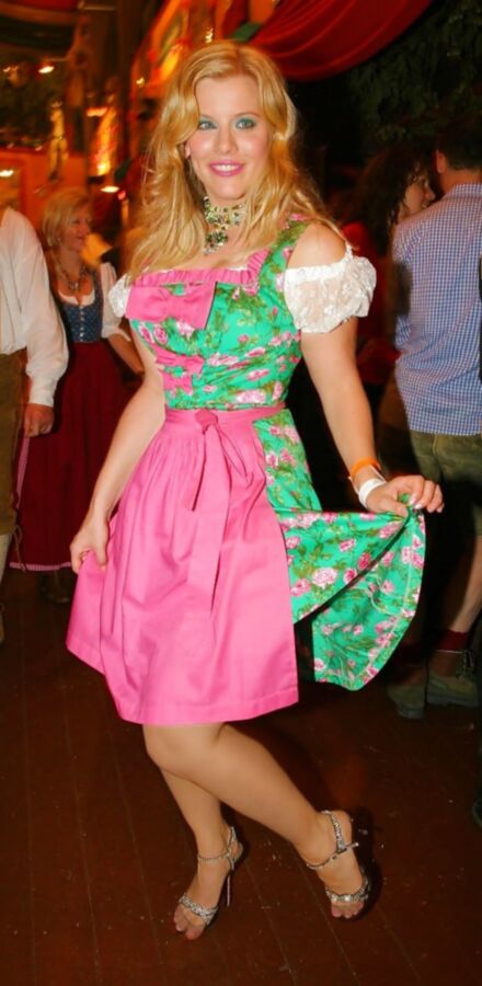 Free porn pics of Fesche Madln im Dirndl zum Hundertsechszehnt`n 11 of 100 pics