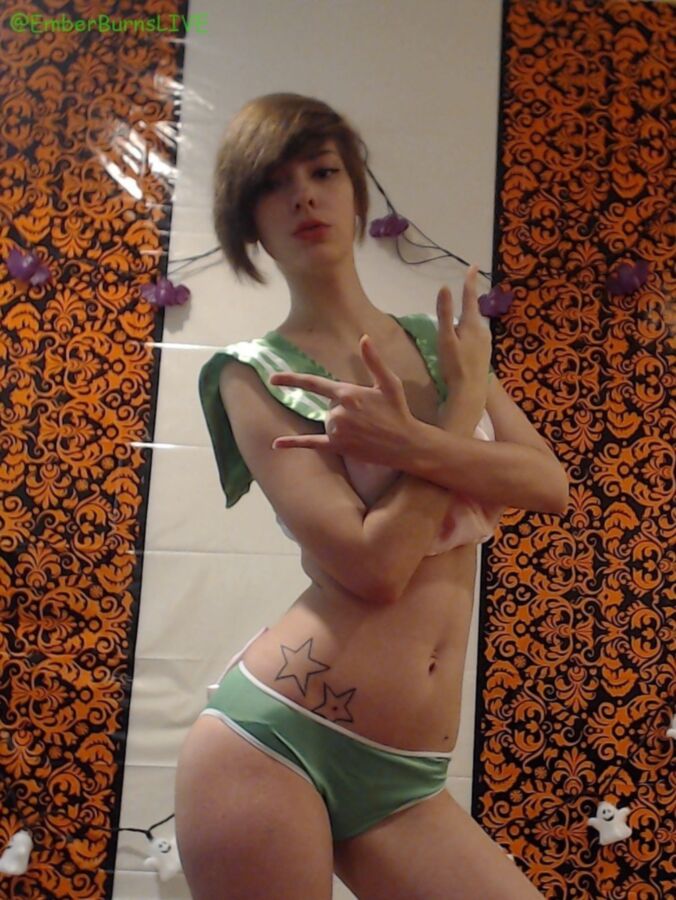 Free porn pics of .....hot emo lara selfshots 16 of 347 pics