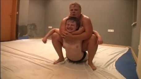 Free porn pics of wrestling 12 of 101 pics