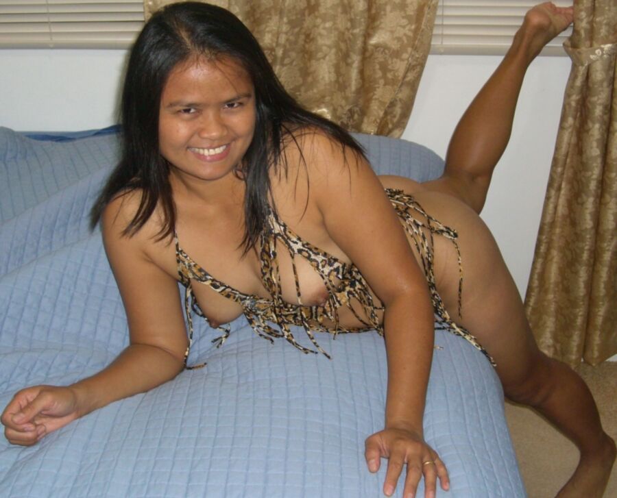 Free porn pics of Filipina wife 4 of 19 pics