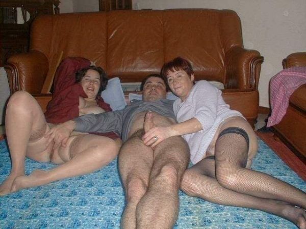 Free porn pics of recently divorced moms 16 of 88 pics