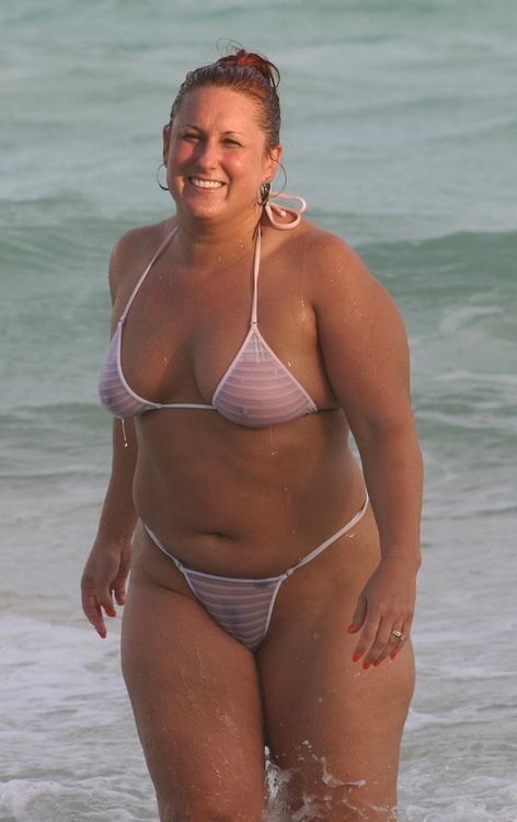 Free porn pics of Moms show sons their beach outfits 11 of 30 pics