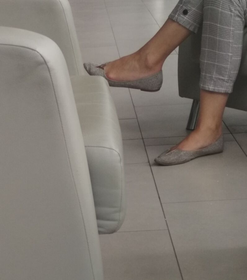 Free porn pics of candid feet 4 of 12 pics