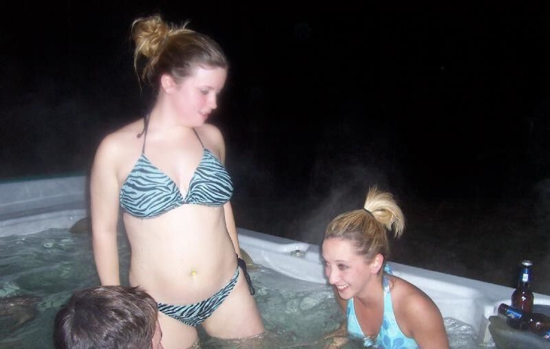 Free porn pics of Thick College Hot tub 3 of 8 pics