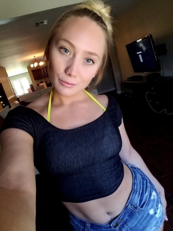 Free porn pics of Aj Applegate 3 of 8 pics