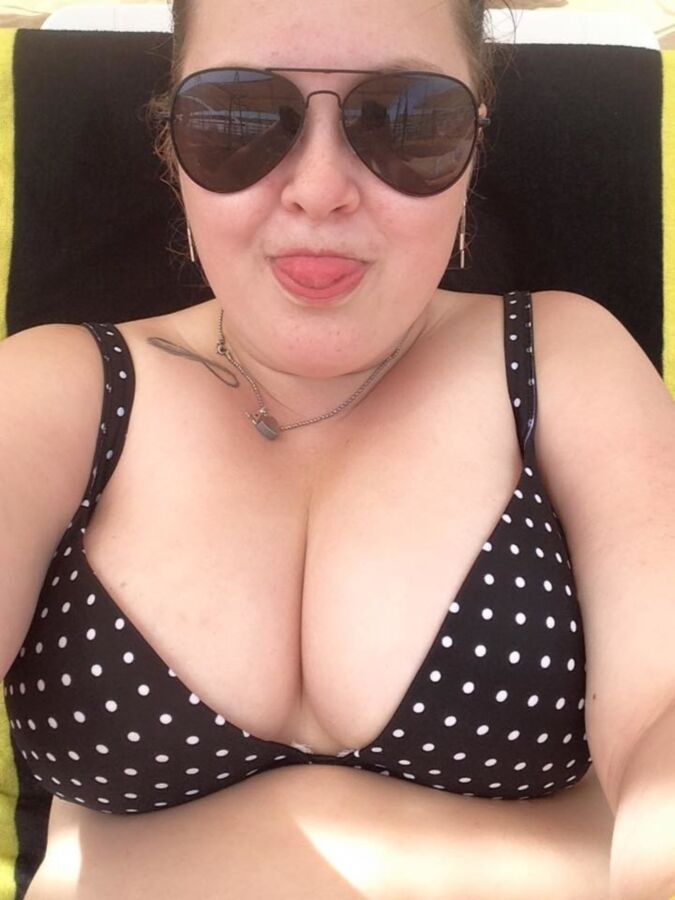 Free porn pics of Fat BBW girl  11 of 28 pics