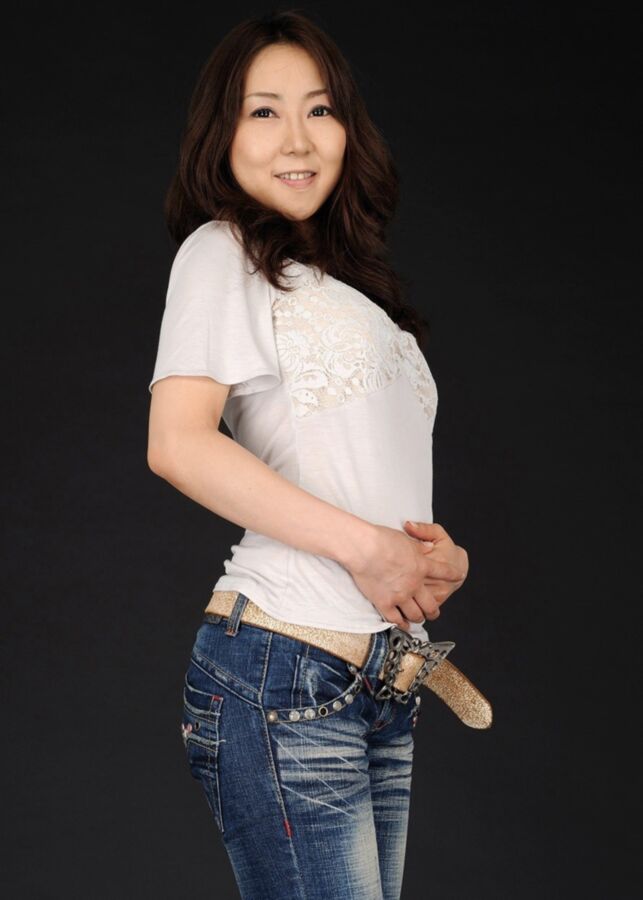 Free porn pics of Rei Maezono Poses In Jeans 7 of 20 pics