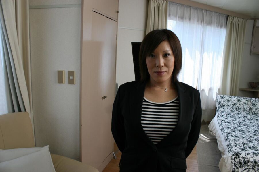 Free porn pics of Japanese MILF - Kimiko Ogata 12 of 569 pics