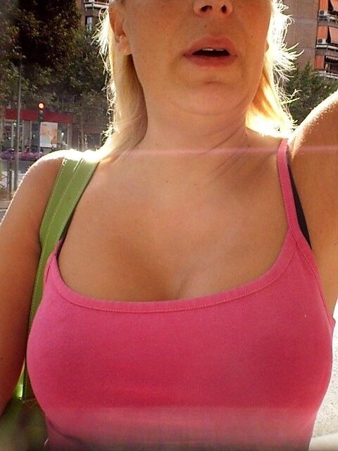 Free porn pics of Mom with natural boobs 13 of 27 pics