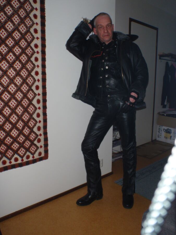 Free porn pics of Leather gay from Finland 20 of 26 pics