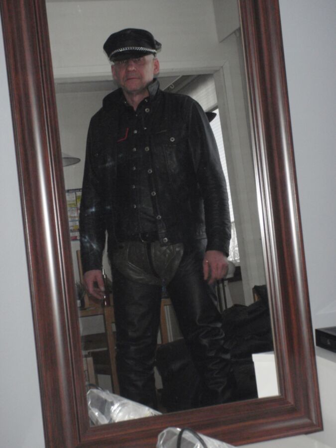 Free porn pics of Leather gay from Finland 17 of 26 pics