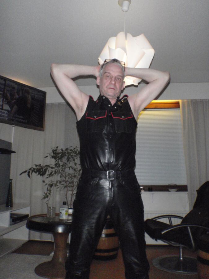 Free porn pics of Leather gay from Finland 23 of 26 pics