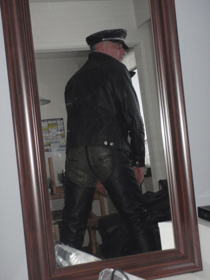 Free porn pics of Leather gay from Finland 15 of 26 pics