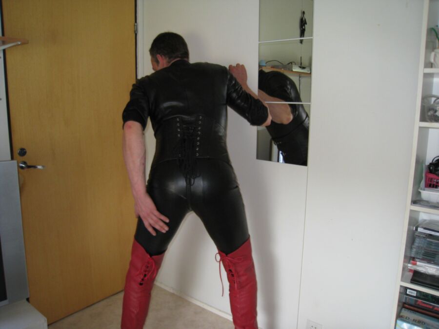 Free porn pics of Leather gay from Finland 4 of 26 pics