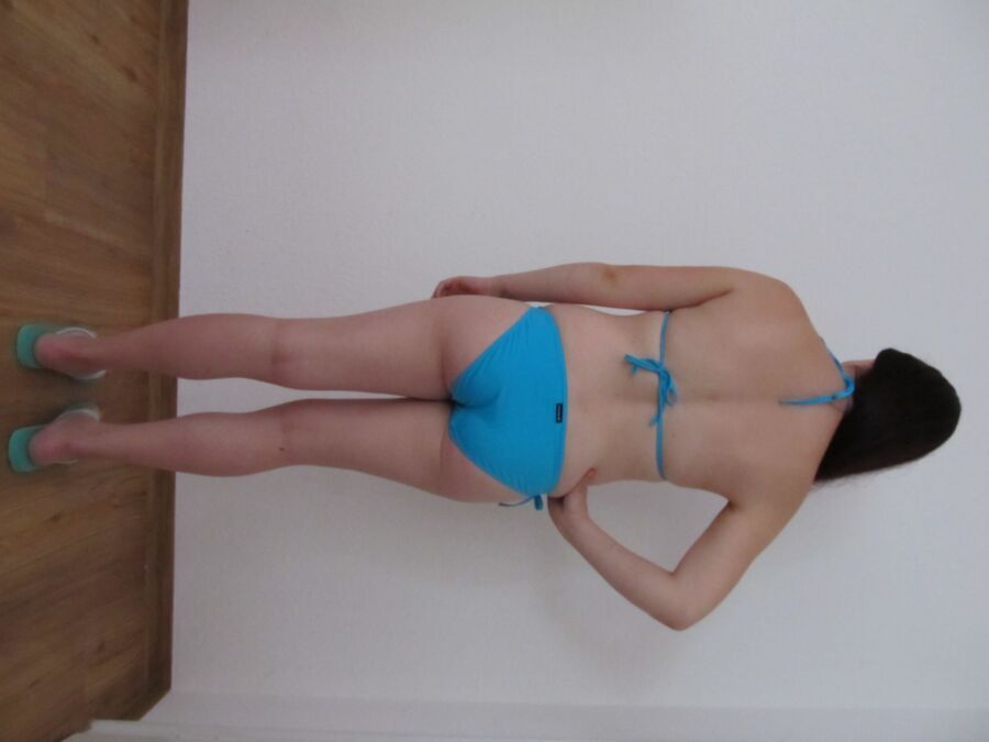 Free porn pics of Young Bikini Girl with sexy Feet 6 of 97 pics
