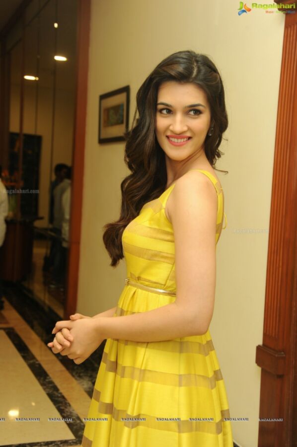 Free porn pics of Kriti Sanon- Stunning, Beautiful Indian Celeb Poses in Hot Dress 23 of 74 pics