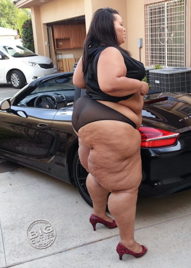 Big cuties eve (the FAT and the furious) .