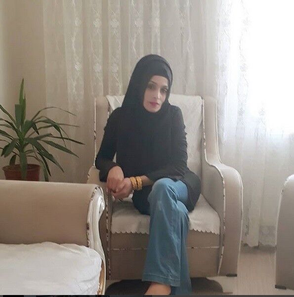 Free porn pics of turkish ayak ugly hijab turban feet face cırkın  6 of 8 pics