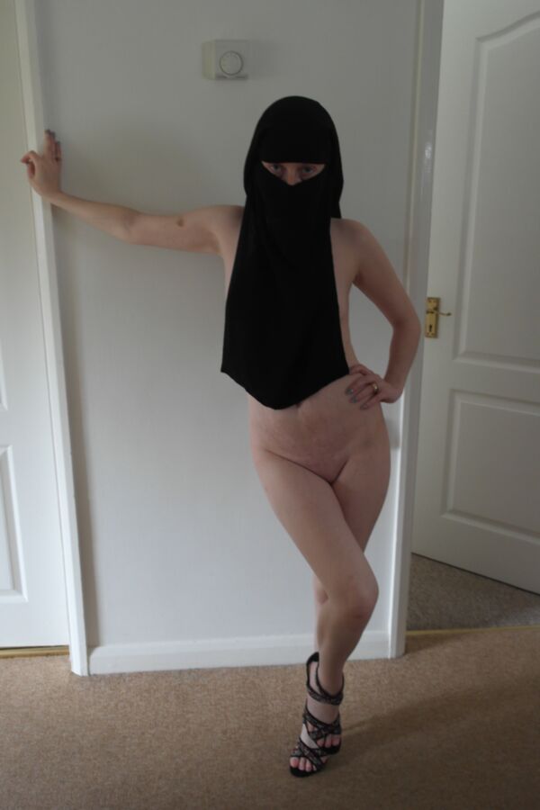 Free porn pics of Pale Skinned Muslim Girl in Niqab 5 of 23 pics