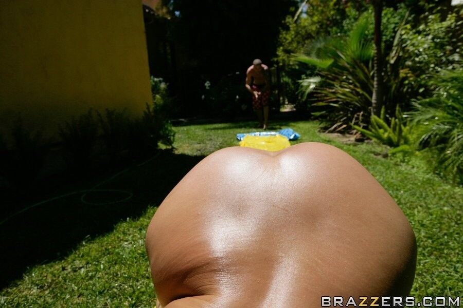 Free porn pics of Carmella Bing - Big Butt Dive 12 of 762 pics