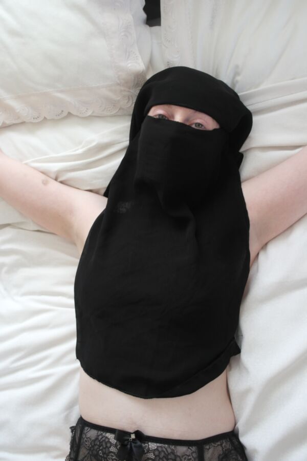 Free porn pics of Muslim wife in Niqab suspenders bondage Submission 9 of 42 pics
