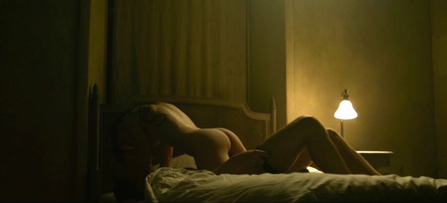 Free porn pics of Rooney Mara Ass - Screenshots including nude 2 of 19 pics