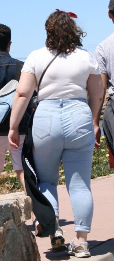 Free porn pics of Candid Big Asses 2 of 24 pics