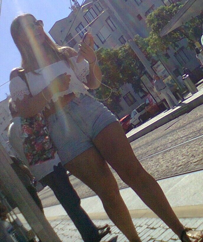Free porn pics of Today at the bus stop and on the bus. 3 of 7 pics