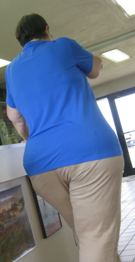 Free porn pics of Candid Big Asses 23 of 24 pics