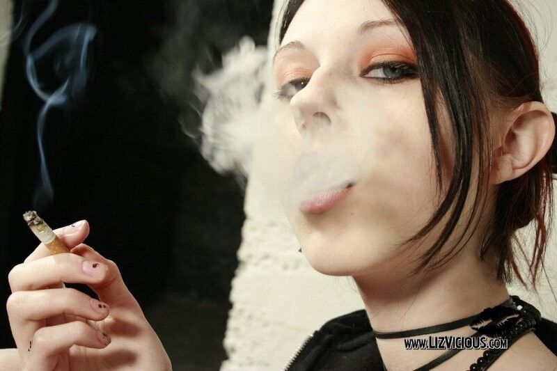 Free porn pics of LIZ VICIOUS SMOKING, SMALL, NICE, GOTH AND HOT! 14 of 43 pics